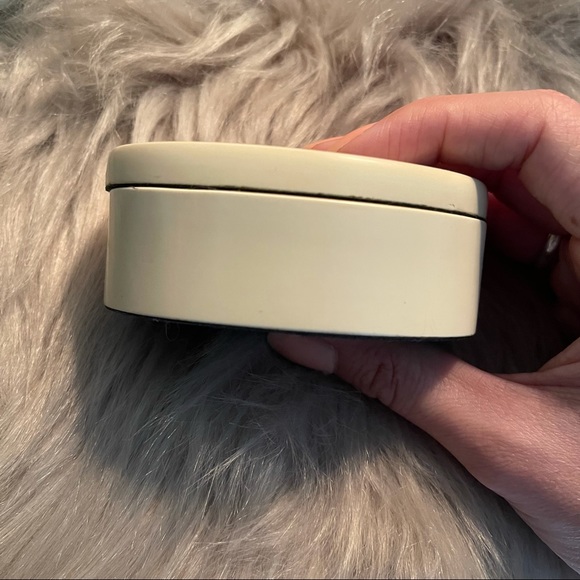 SOLD Vintage jewelry / trinket box with velvet lining - Picture 8 of 9